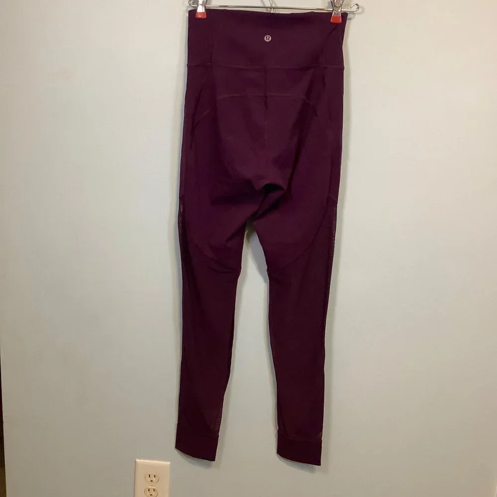 Lululemon Size 6 Dark Purple Mesh Panel Leggings 28" Inseam P30416 Workout Yoga - Picture 2 of 10